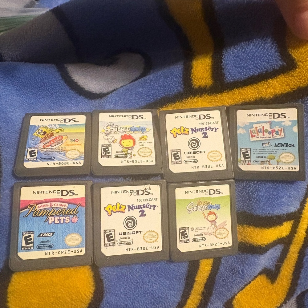 Nintendo DS Game Cartridge Set -